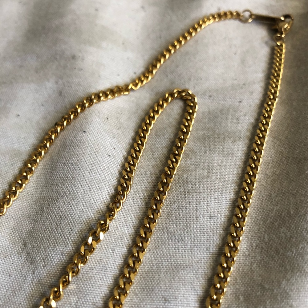 K18 Gold Necklace 24 inches